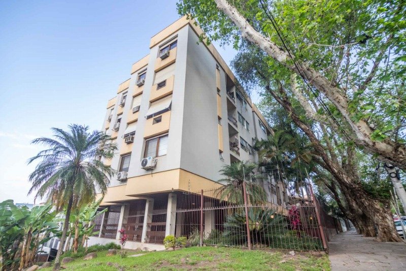 Apartamento com 82m², 2 dormitórios, 1 vaga no bairro Boa Vista em Porto Alegre para Comprar