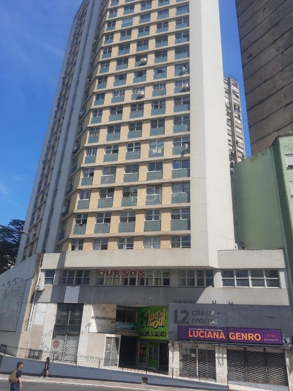 Apartamento JK com 18m², 1 dormitório no bairro Centro Histórico em Porto Alegre para Comprar