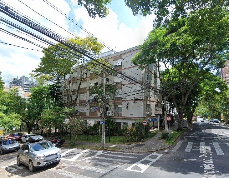 Apartamento com 117m², 3 dormitórios, 2 vagas no bairro Auxiliadora em Porto Alegre para Comprar