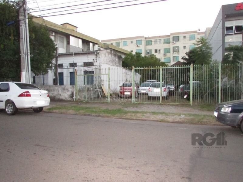 Terreno com 842m² no bairro São João em Porto Alegre para Comprar