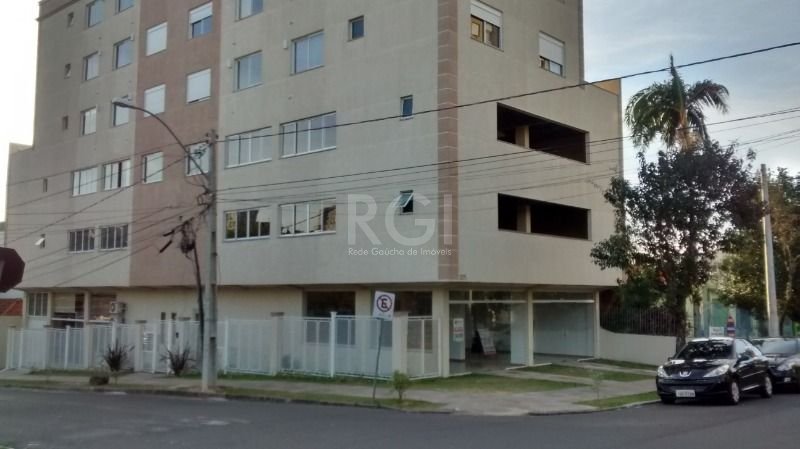 Apartamento com 56m², 2 dormitórios, 1 suíte, 2 vagas no bairro Vila Ipiranga em Porto Alegre para Comprar
