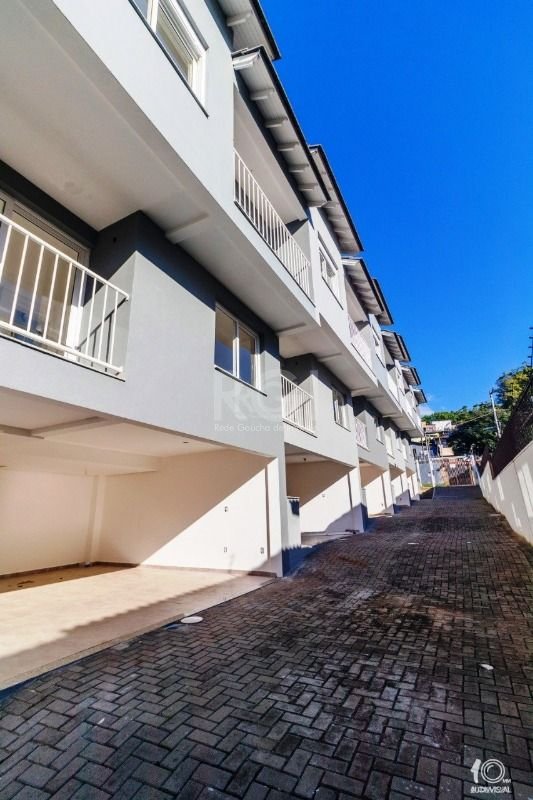 Casa Condominio com 115m², 2 dormitórios, 1 suíte, 2 vagas no bairro Vila Conceição em Porto Alegre para Comprar